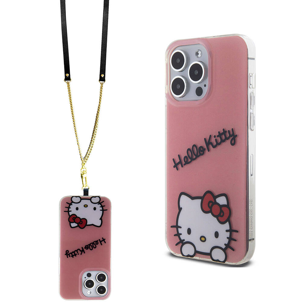 [RNZ-TA95509] Apple iPhone 15 Pro Max Uyumlu Kılıf Hello Kitty Orjinal Lisanslı Askılı Yazı ve İkonik Logolu Daydreaming Kapak (Pembe)