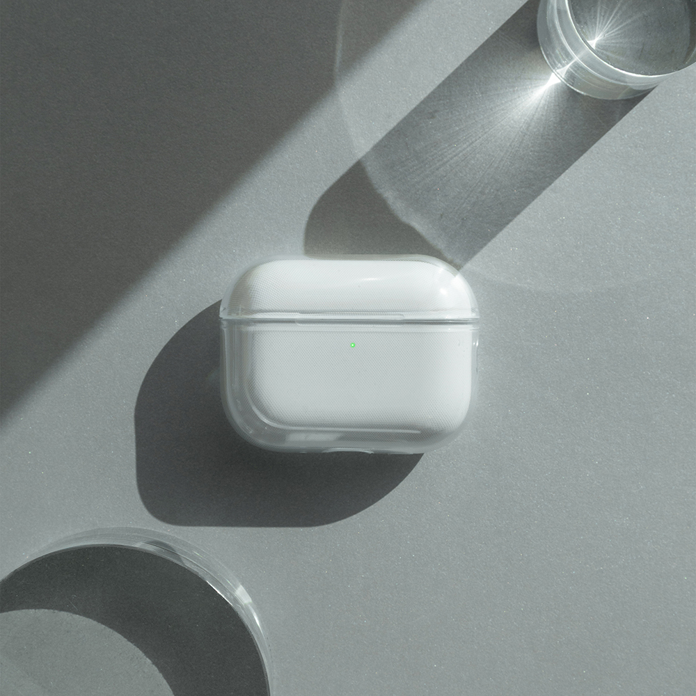 Apple AirPods Pro 3 Uyumlu Kılıf Qi M-Safe Şarj Özellikli Native Union Clear Serisi Silikon Kapak