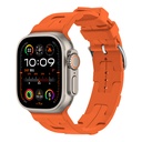 Apple Watch Ultra 49mm Uyumlu Kordon Silikon Yumuşak Esnek Metal Klipsli KRD-92 Kayış