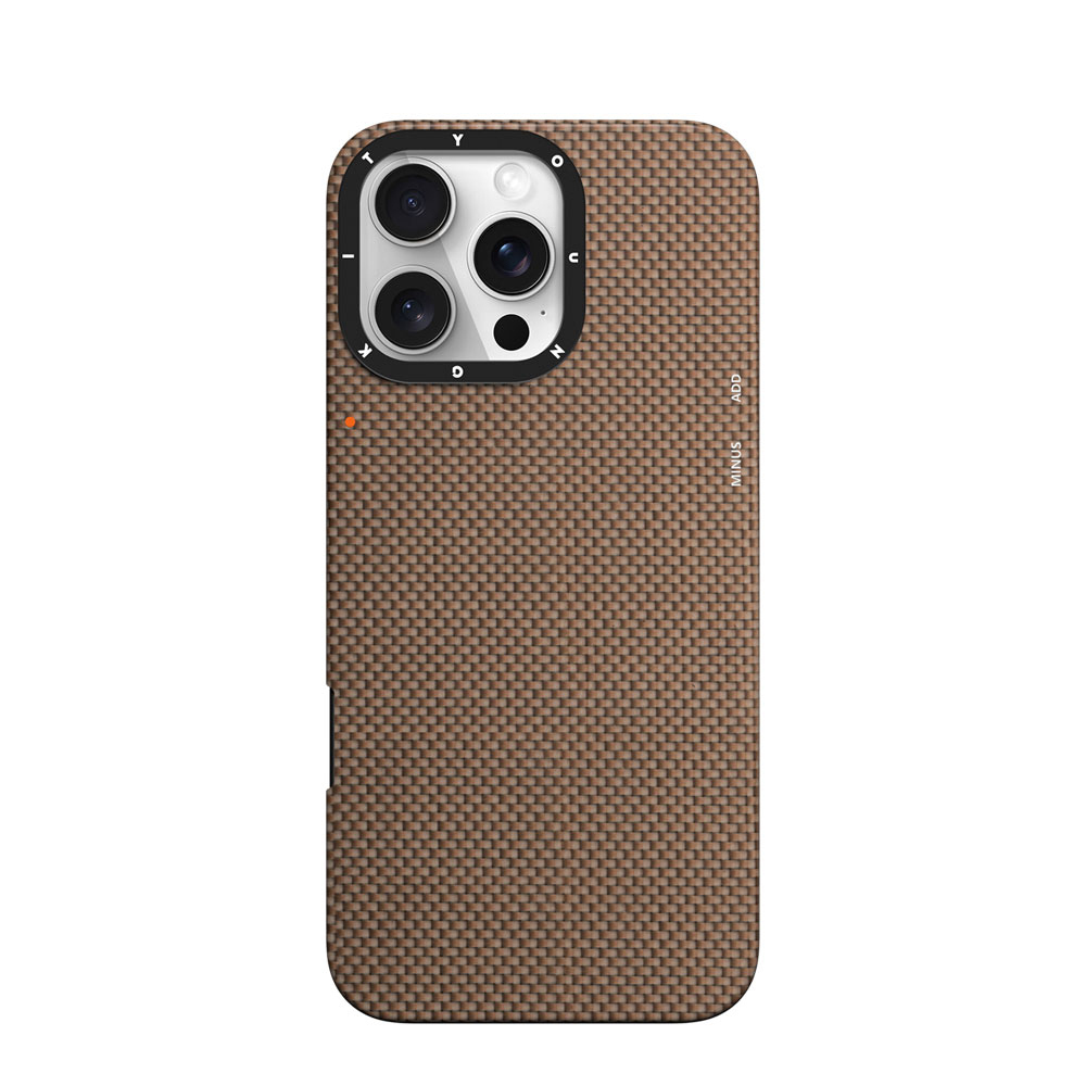 [RNZ-TA115375] Apple iPhone 16 Pro Max Uyumlu Kılıf M-safe Şarj Özellikli Aramid Fiber Youngkit 1500D Kevlar Extreme Wing Titanyum-Gold Serisi Kapak